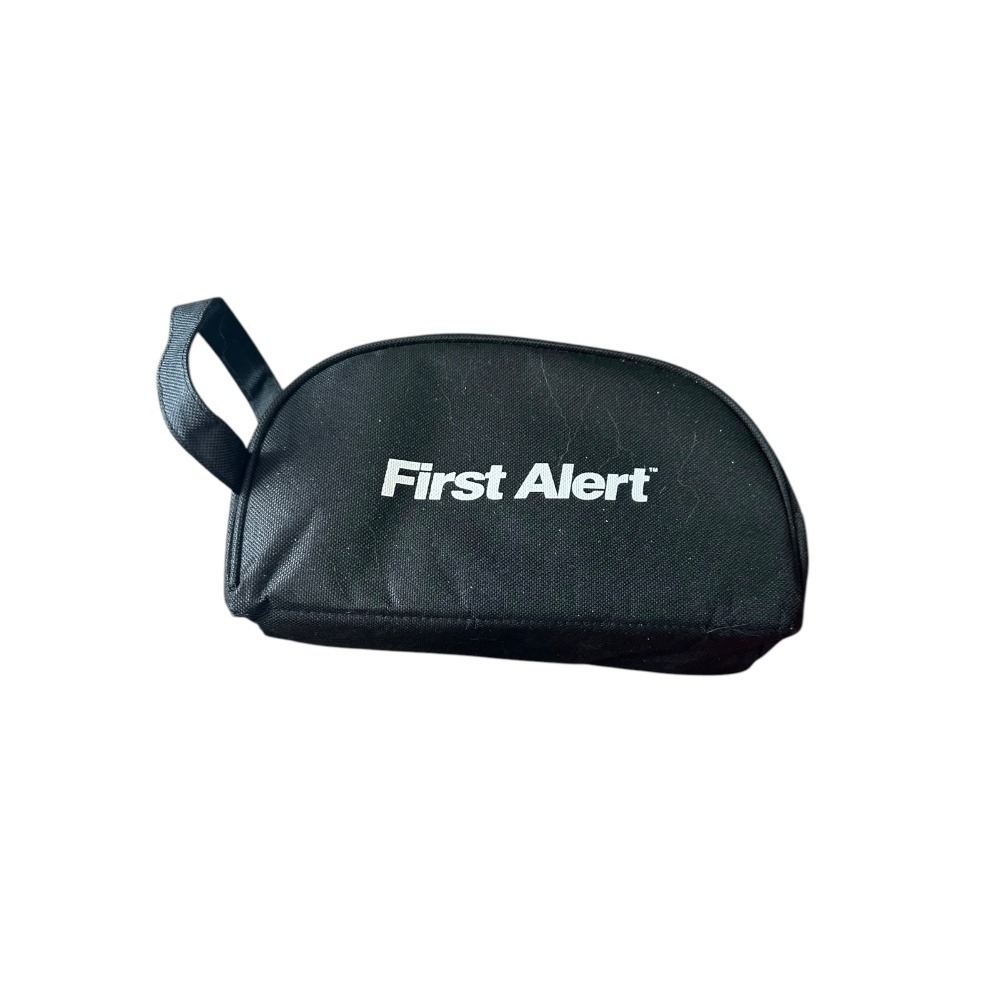 First Alert Emergency Roadside Flare Kit‎ LED Safety Lights with Carry Case